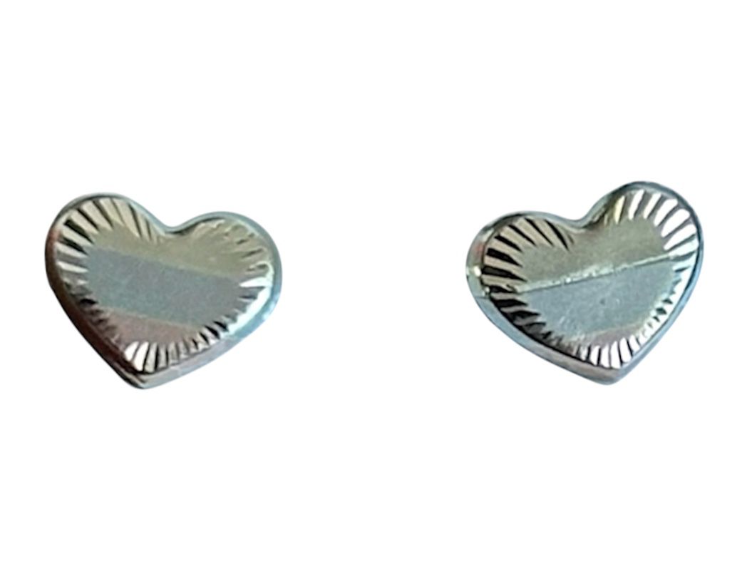 Corazoncitos en Tres Oros de 14 kilates – Aretes de rosca
