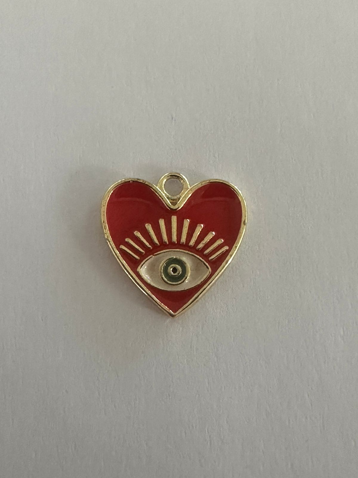 Corazón de ojo turco rojo bañado en Oro amarillo