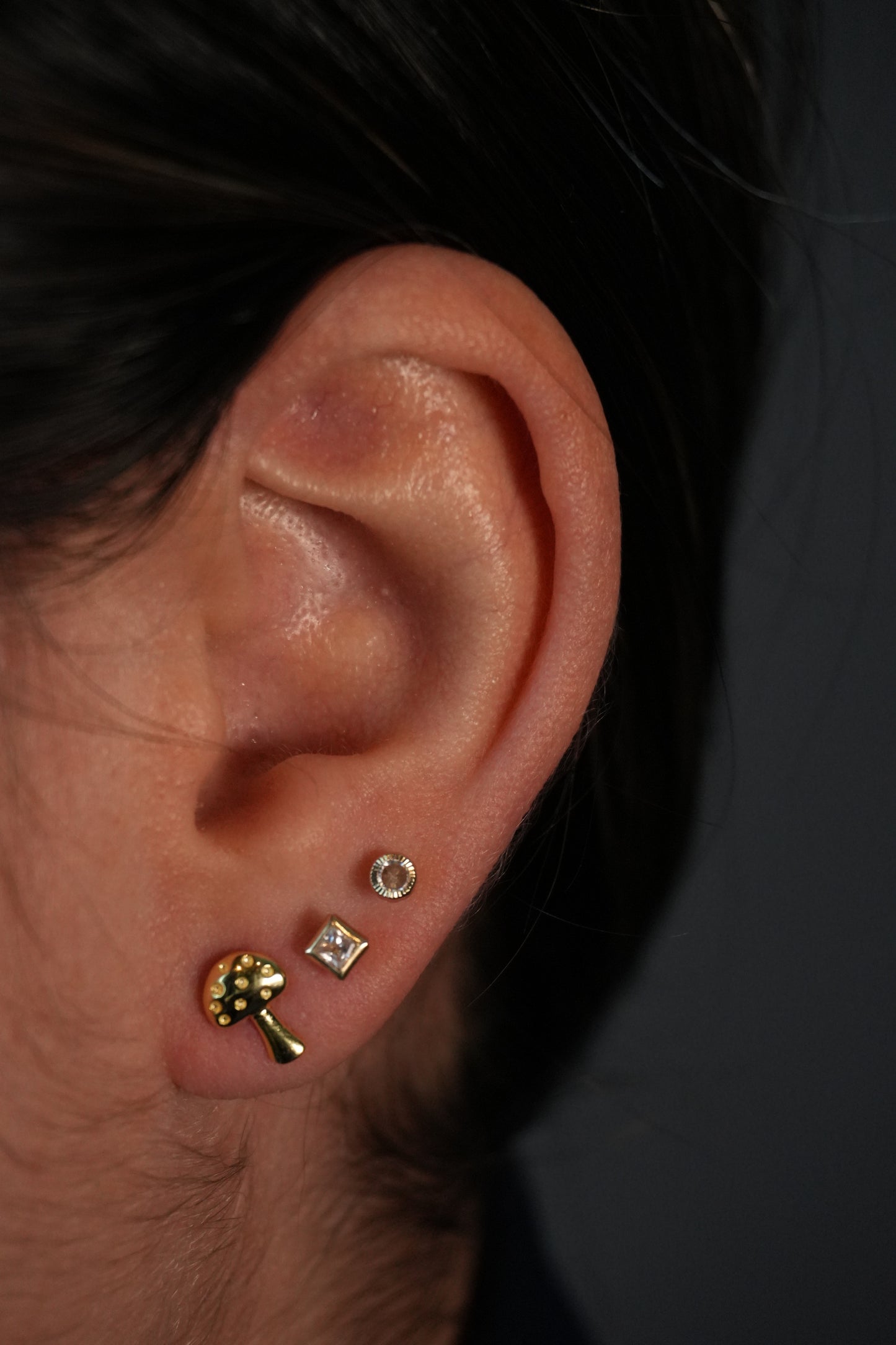 Aretes de plata, bañabas en Oro en forma de hongo