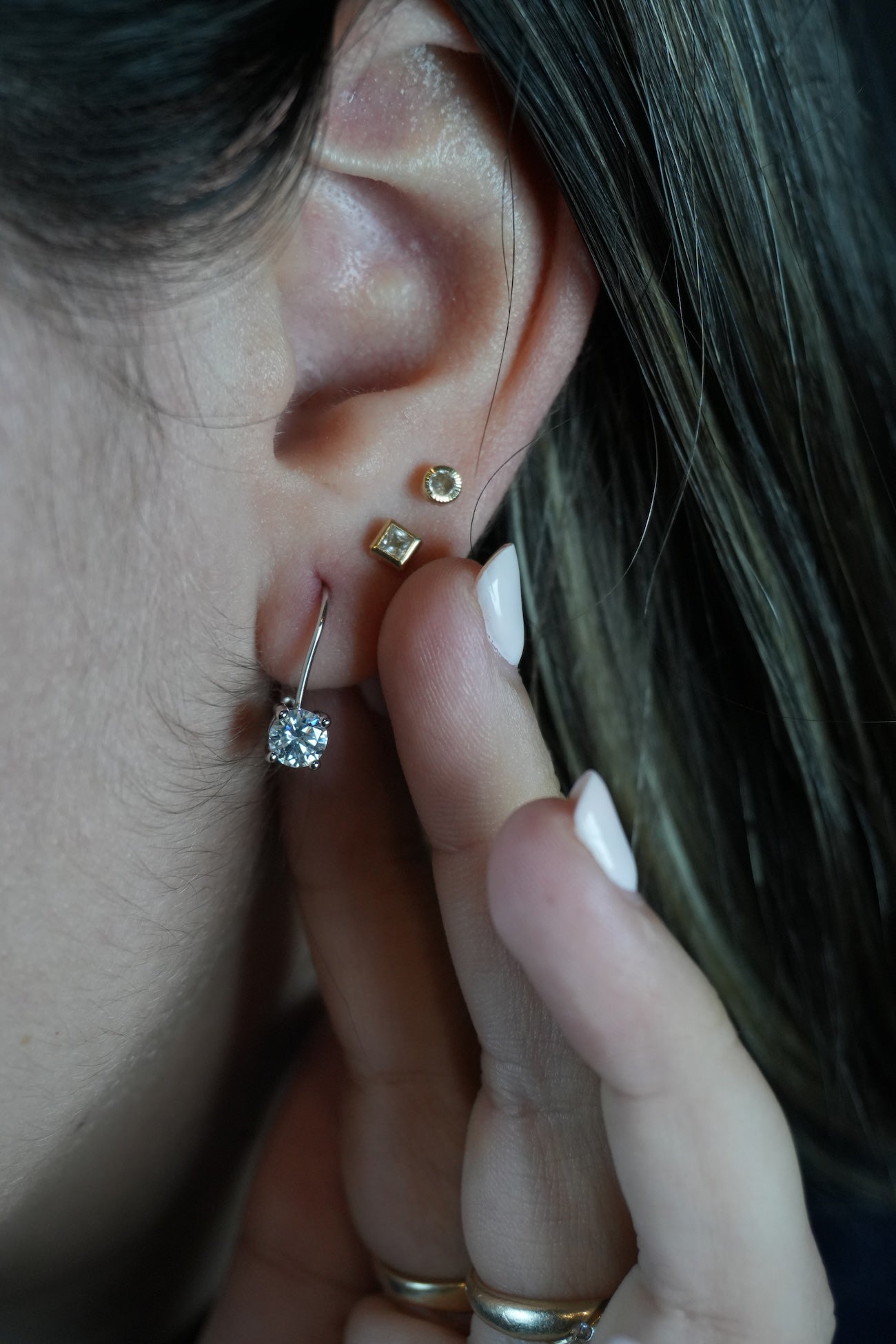 Studs de Plata Rodinada con Moissanitas 1ct