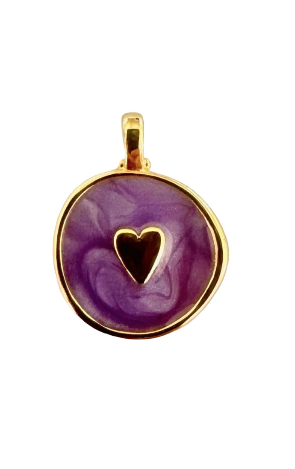 Dije circular con corazón en centro morado