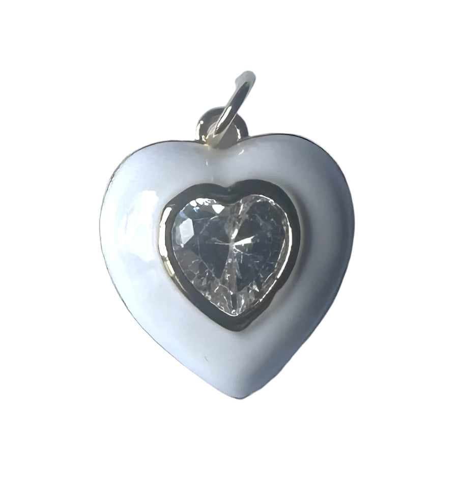 Dije en forma de corazón blanco con circon en centro