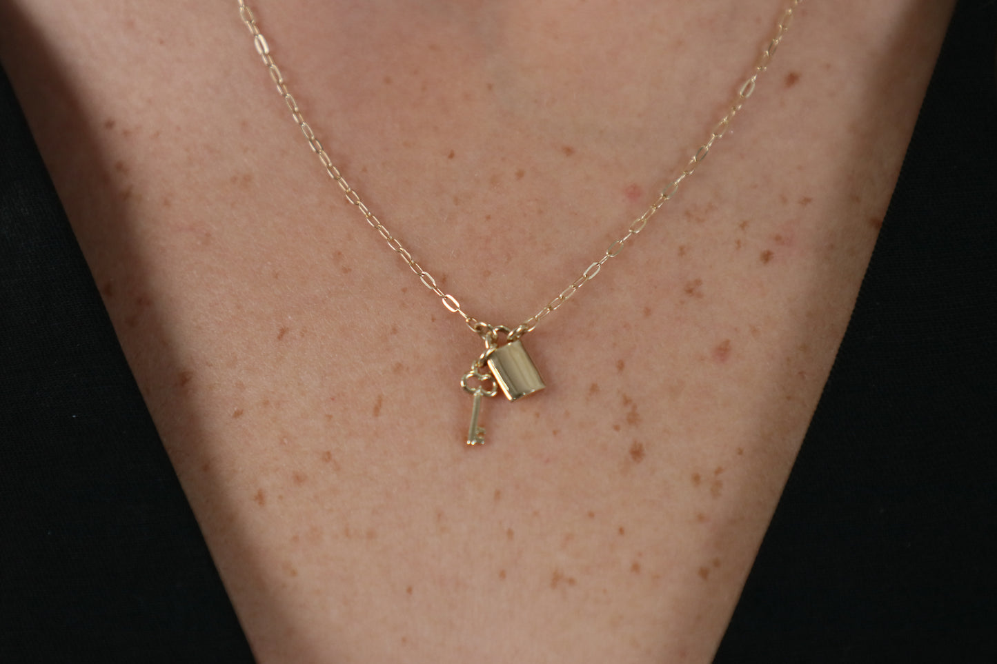 Collar de oro “Love Padlock”