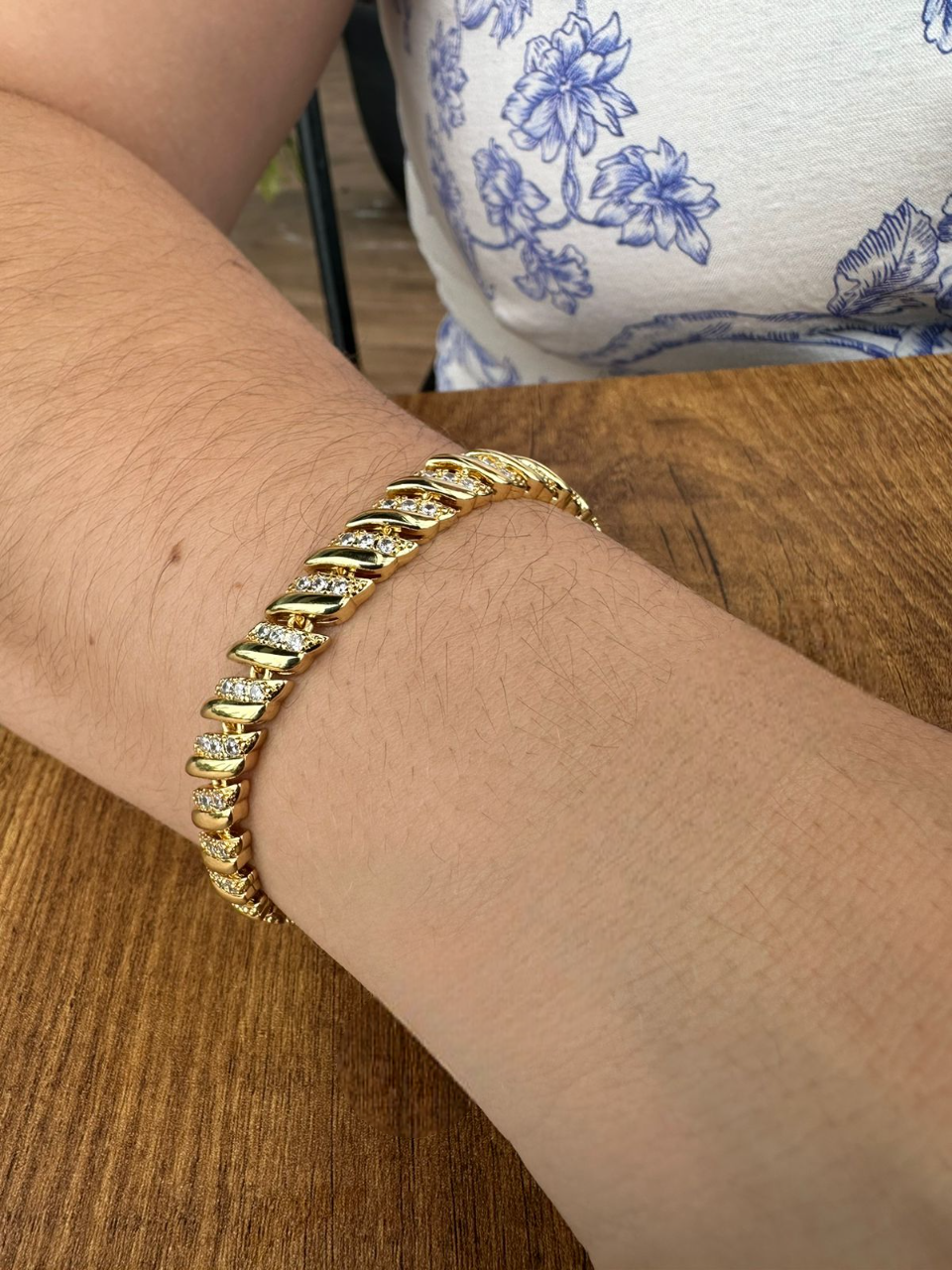 Pulsera bañada en Oro estilo gargantilla