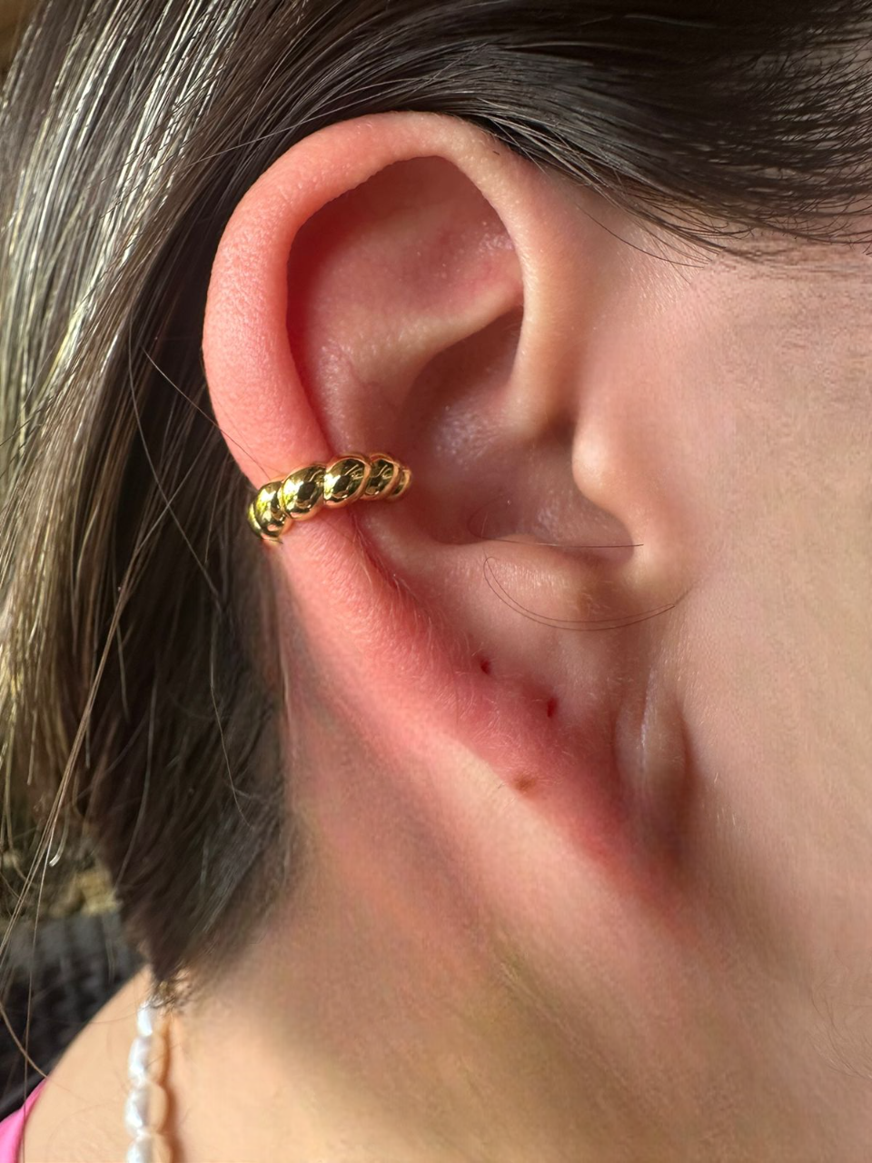 Ear cuff de cuerda delgado bañado en Oro