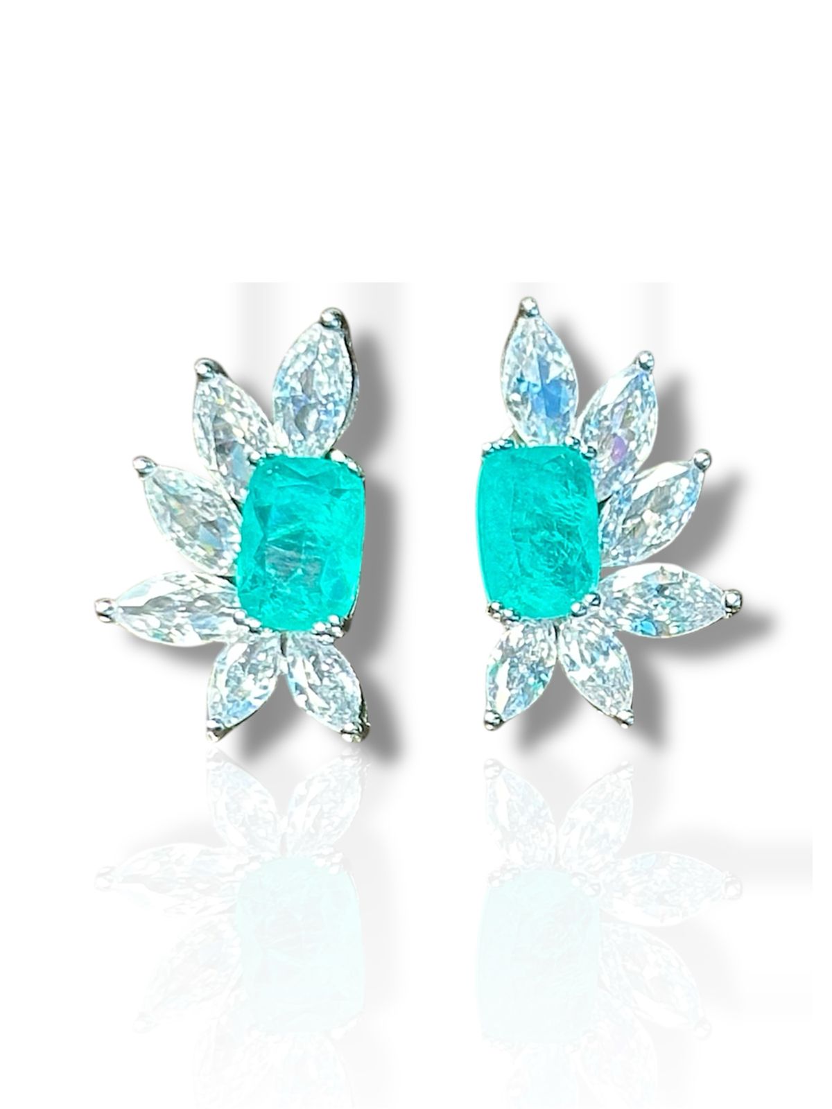 Aretes de Plata Rodinada con Piedras de Lab