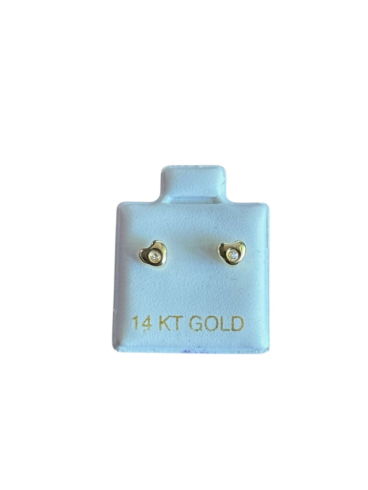 Corazoncitos con brillito en Oro de 14 kilates – Aretes de rosca