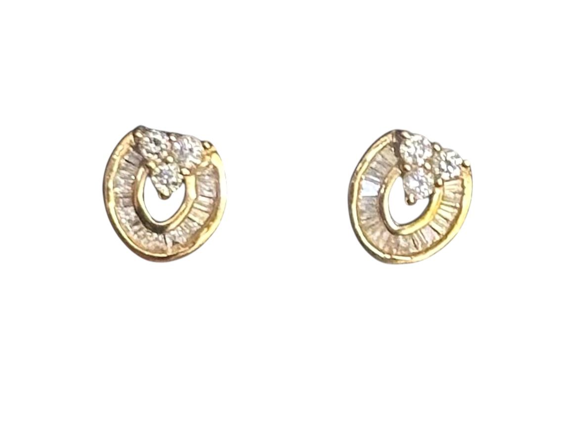 Éclat Élancé – Aretes de brillantería natural en Oro Amarillo 18K