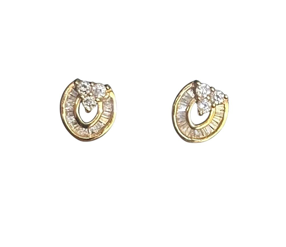 Éclat Élancé – Aretes de brillantería natural en Oro Amarillo 18K