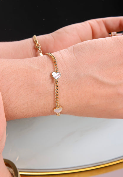 Pulsera de Oro con corazones intercalados