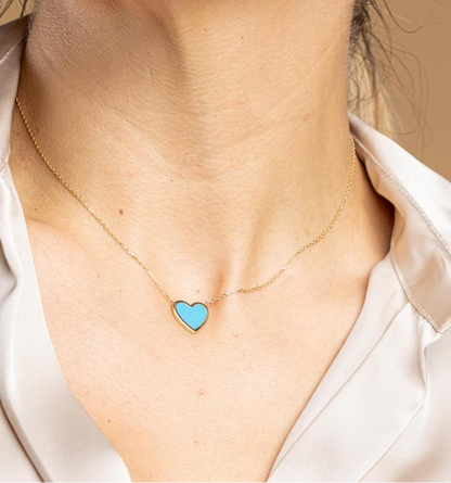 Collar de Oro de 10K con dije de corazon color turquesa