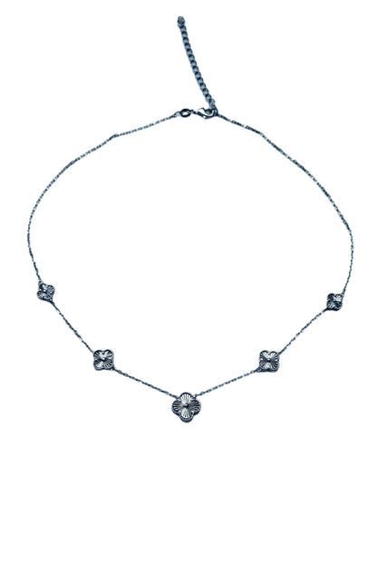 Collar de plata 925 con dijes en forma de trébol