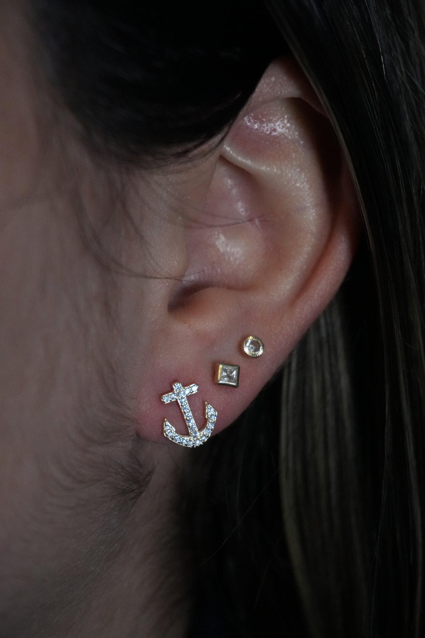 Aretes de plata, bañados en Oro, en forma de ancla