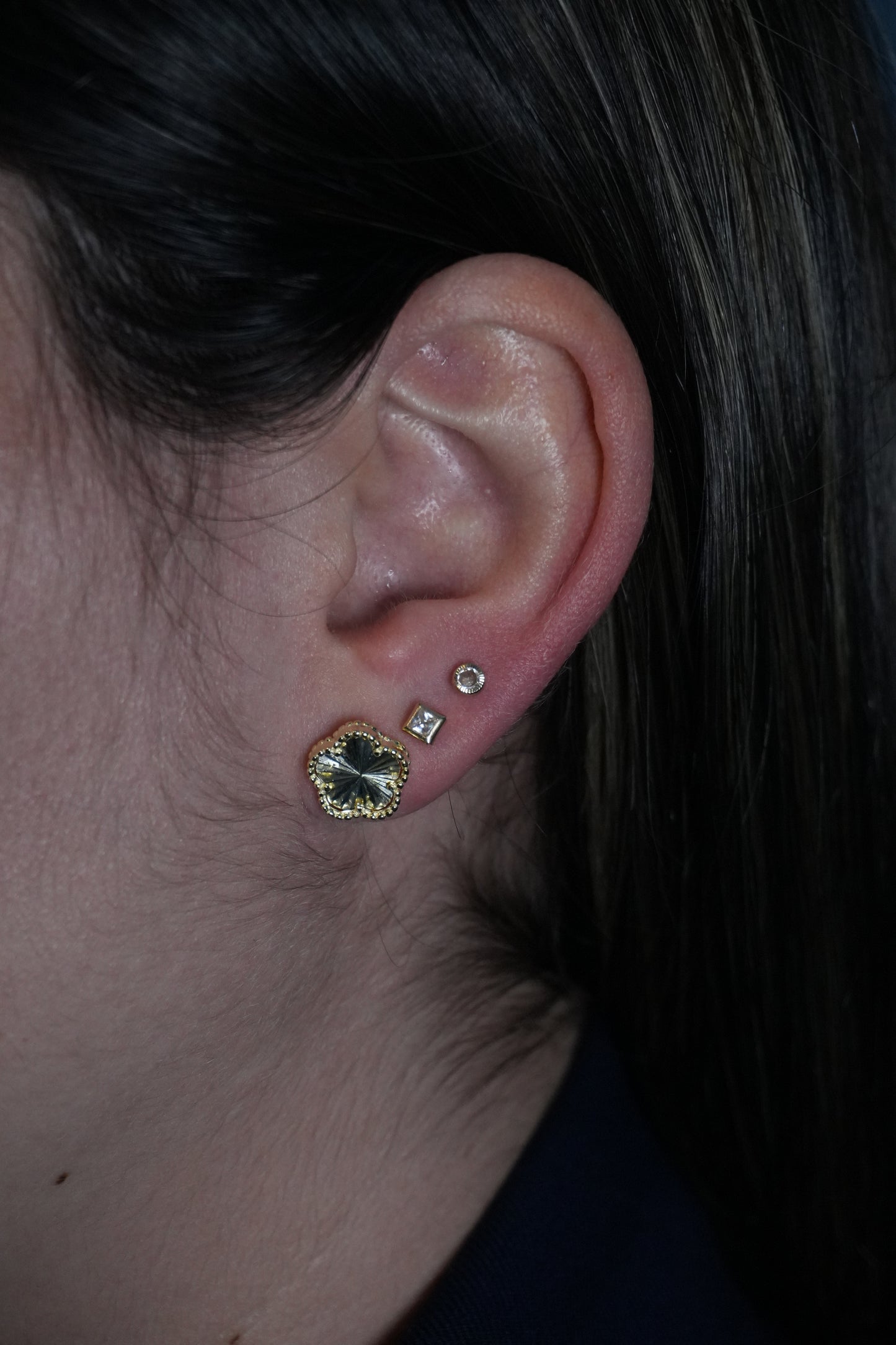 Aretes de plata dañados en Oro de Flor diamantadas