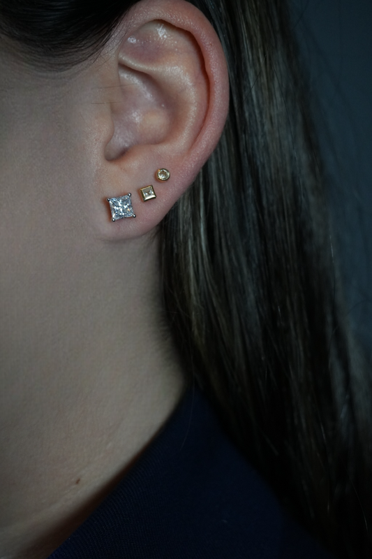Studs de Plata Rodinada con Moissanitas 1.2ct