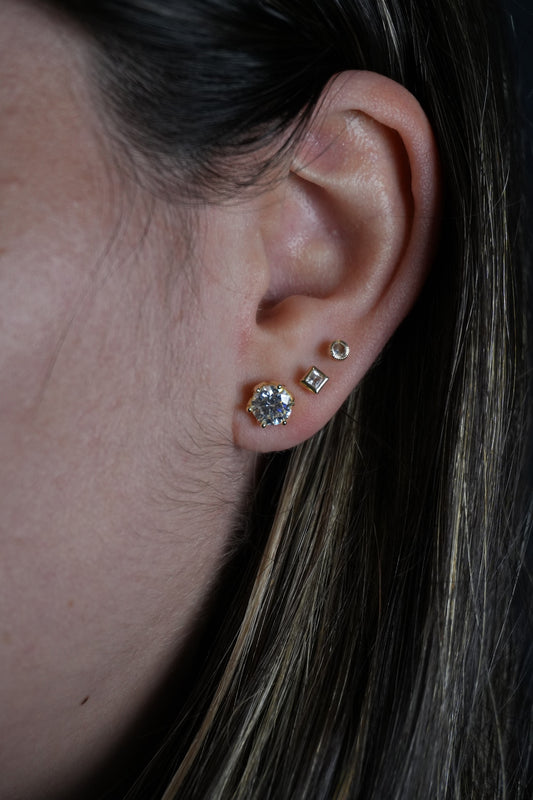 Studs Moissanitas con Baño de Oro 2ct