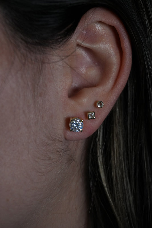 Studs Moissanitas con Baño de Oro 2ct