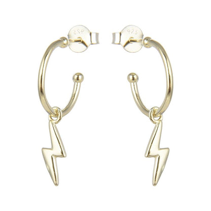 Medias argollas de plata, bañados en oro con rayito