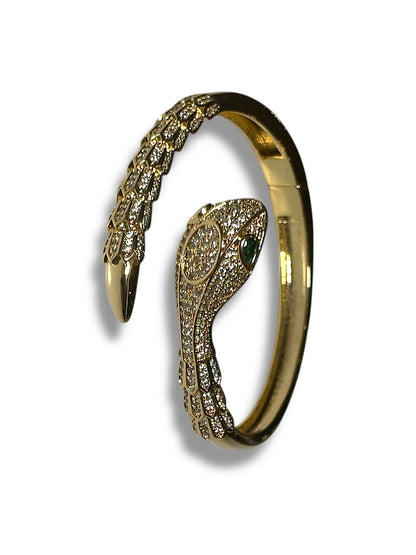 Pulsera estilo bangle de serpiente bañada en oro