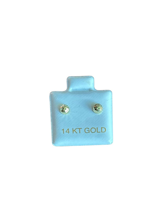 Puntitos diamantados en Oro de 14 kilates – Aretes de rosca