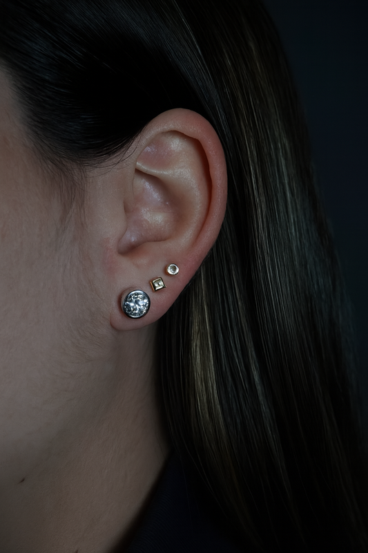 Studs de Plata Rodinada con Moissanitas 2ct