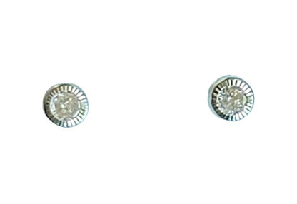 Puntitos soleil en Oro de 14 kilates – Aretes de rosca