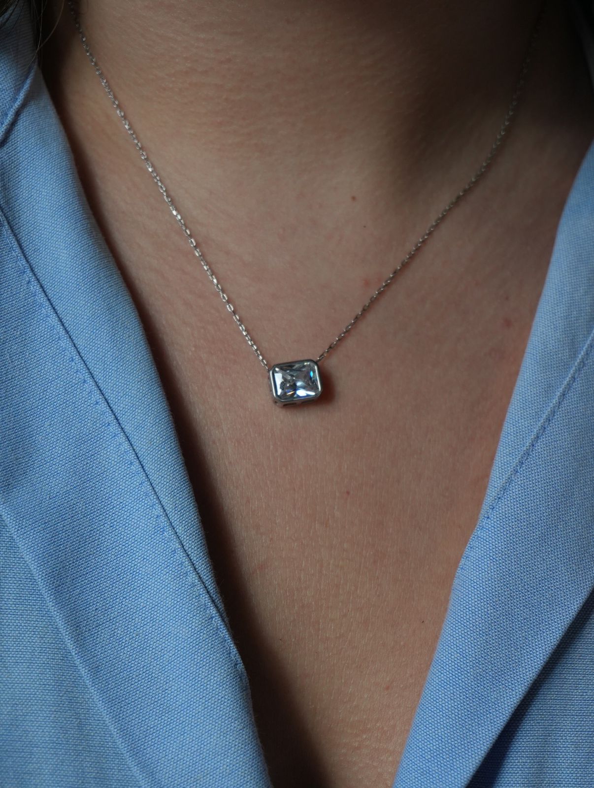 Éclat Carré – Collar en Plata 925 rodinada con gema de laboratorio