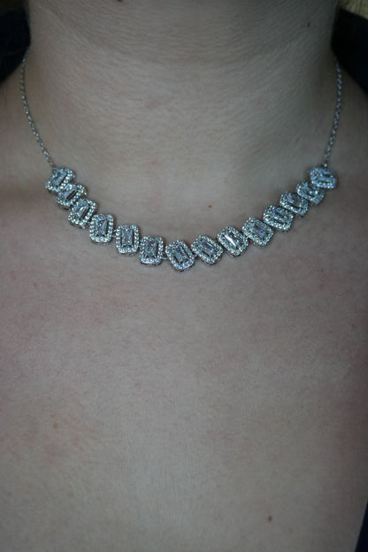Collar Chapado en Rodio con Baguettes estilo tennis