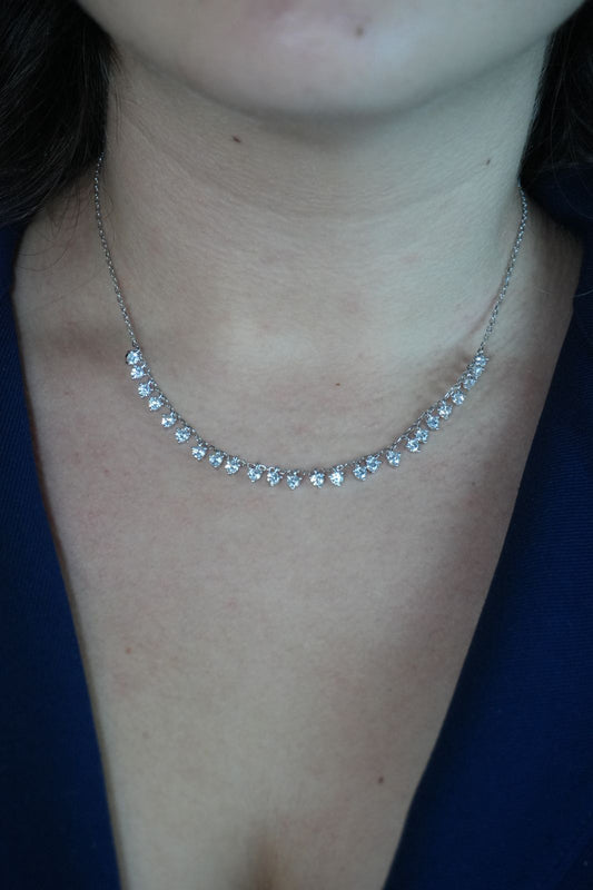 Collar de Plata rodinada con brillantitos guindando